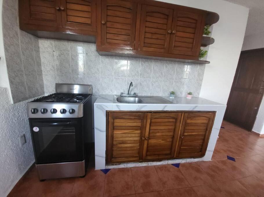 2 Rooms Apartment With Private Beach In Puerto Juarez Канкун Екстериор снимка